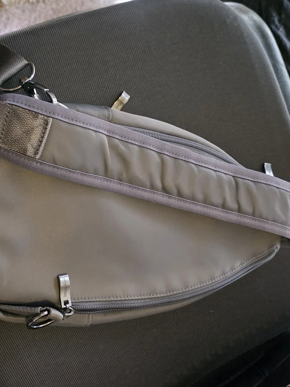 Baggallini Gray Sling Crossbody Bag - Compact Everyday Carry - Picture 8 of 8